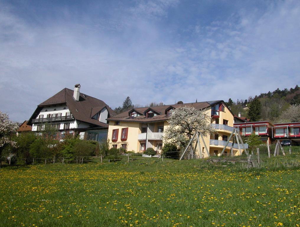 Ecohotel L'Aubier Montezillon Bagian luar foto